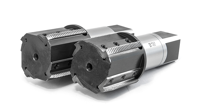 Метчик М76х3 Р6М5 машинно-ручной комплектный с механическим креплением пластин метчик с ножами.png